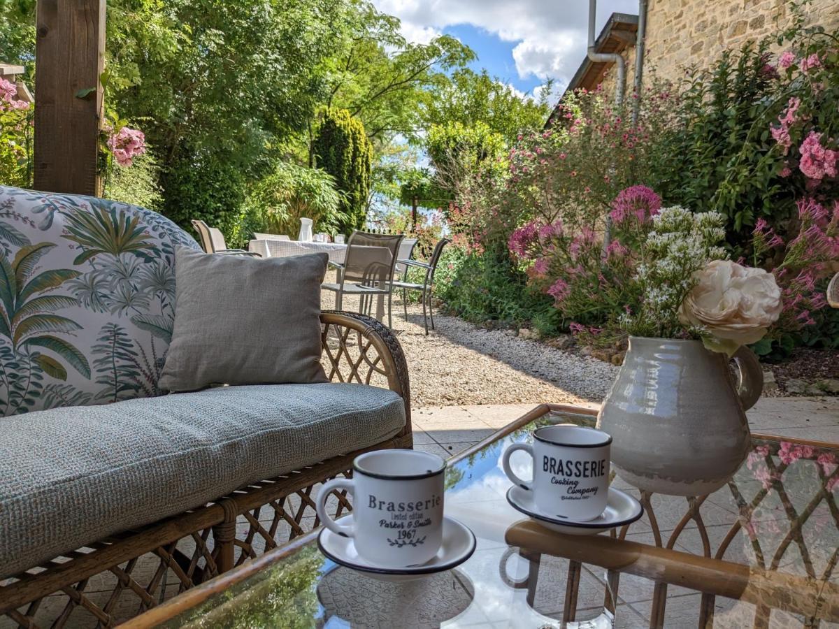 3 Self-Contained Gites With Pool And Games Room Saint-Georges-de-Noisne Exterior photo
